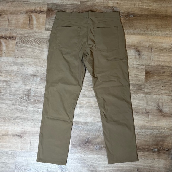 Member's Mark Men's Denali Travel Performance Pant 36x32 Moccasin - Picture 5 of 9